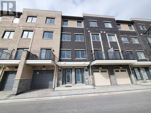 40 CLIPPERS CRESCENT  Whitchurch-Stouffville, ON L4A 4X7