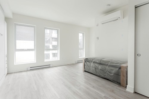 Salon - 902-1200 Rue Crescent, Montréal (Ville-Marie), QC 
