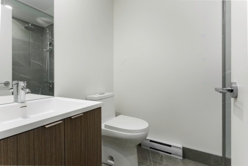 Salle de bains - 902-1200 Rue Crescent, Montréal (Ville-Marie), QC 