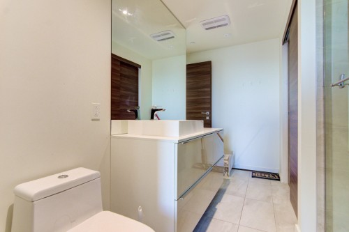 Bathroom - 1812-1450 Boul. René-Lévesque O., Montréal (Ville-Marie), QC - Indoor Photo Showing Bathroom