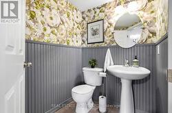 Powder room main floor - 