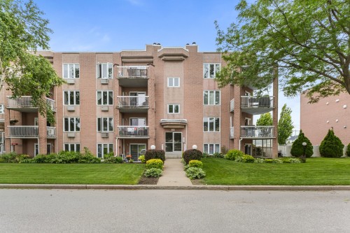 Façade - 40-54 Rue De Courcelle, Repentigny (Repentigny), QC 