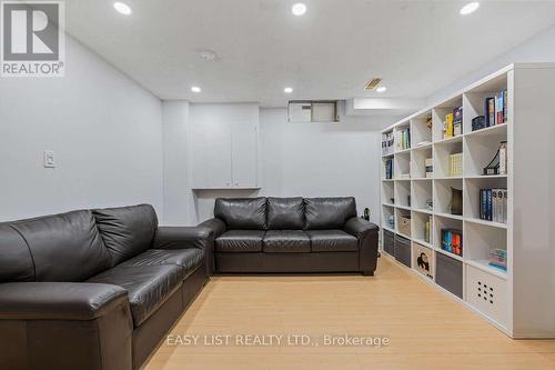 109 Whitney Place, Vaughan, ON 