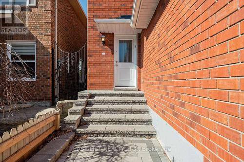 109 Whitney Place, Vaughan, ON 