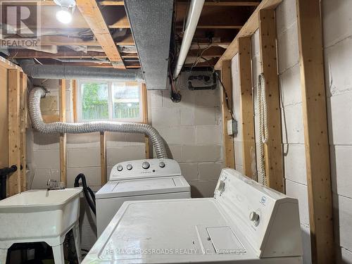 Lower - 21 Davis Road, Aurora, ON - Indoor Photo Showing Laundry Room