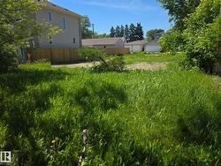11726 122 ST NW NW  Edmonton, AB T5M 0C3