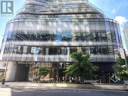 1308 - 11 WELLESLEY STREET W  Toronto, ON M4Y 1E8