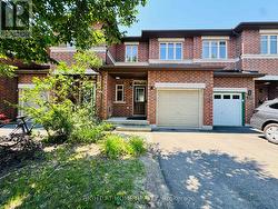204 BADGELEY AVENUE  Ottawa, ON K2T 0A4