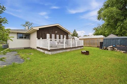 31 Minikada Bay, Winnipeg, MB 