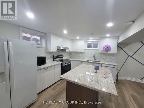 44 DOROTHY BRITTON DRIVE , Markham, Ontario L3S 3G9 4