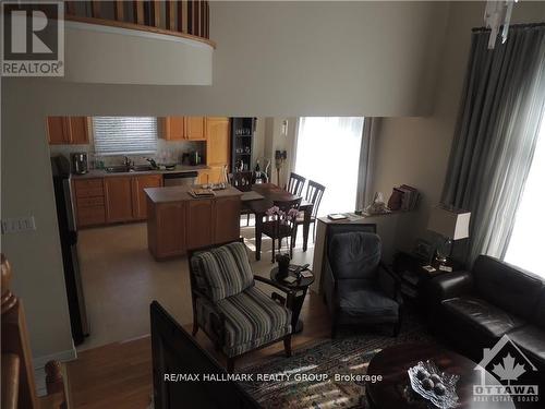 15 Bondar Way, Ottawa, ON 