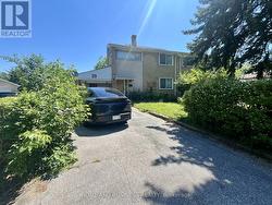 29 REDWING PLACE Toronto, ON M3C 2A7