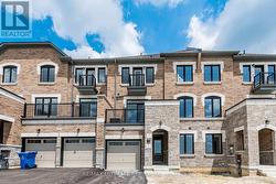 39 SAPWOOD CRESCENT  Brampton, ON L6Z 0K8