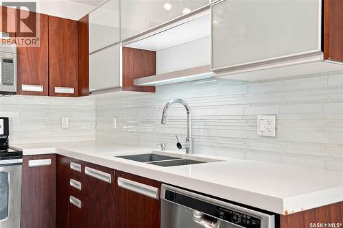 203 1555 Paton Crescent, Saskatoon, SK - Indoor Photo Showing Kitchen With Double Sink With Upgraded Kitchen