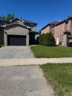 118 Athabaska Road  Barrie, ON L4N 8E5