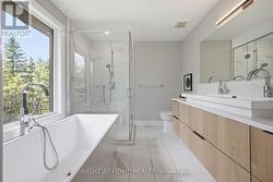 5 pc ensuite - 