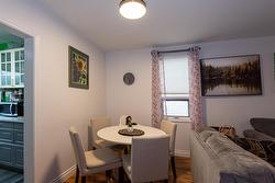 Dining area - 
