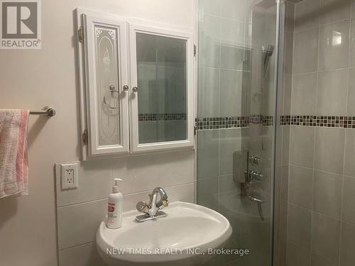 4 Ashstead Place, Toronto, ON 