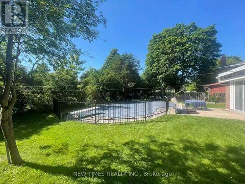 4 Ashstead Place, Toronto, ON 