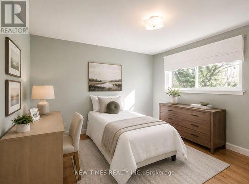 4 Ashstead Place, Toronto, ON 