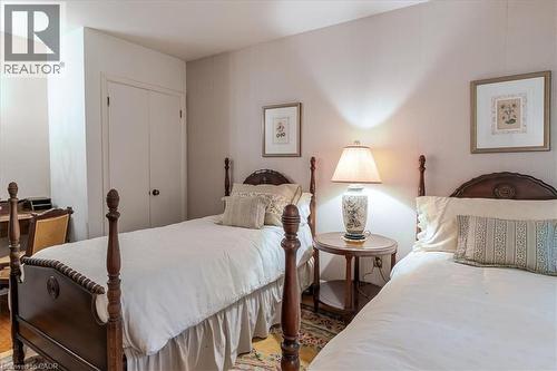 787 Forest Glen Avenue, Burlington, ON 