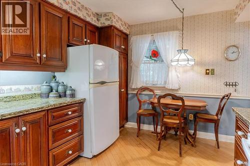 787 Forest Glen Avenue, Burlington, ON 