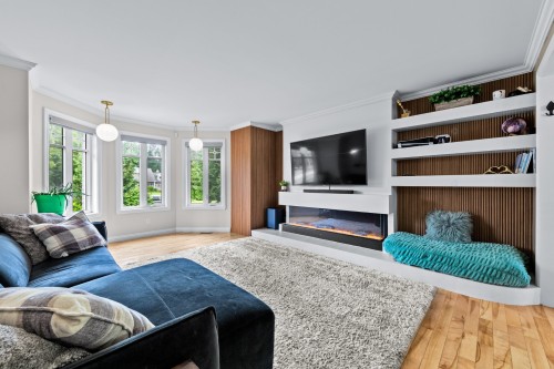 Salon - 1800 Rue St-Gérard, Saint-Alexandre, QC - Indoor Photo Showing Living Room With Fireplace