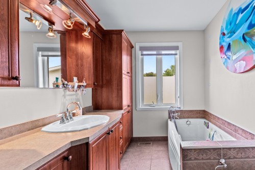 Salle de bains - 1800 Rue St-Gérard, Saint-Alexandre, QC - Indoor Photo Showing Bathroom