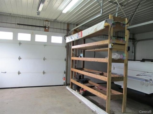 Garage - 1800 Rue St-Gérard, Saint-Alexandre, QC - Indoor Photo Showing Garage