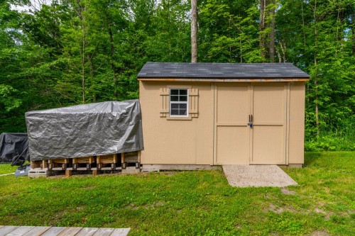 Rangement - 45 Rue De L'Affluent, Saint-Hippolyte, QC 
