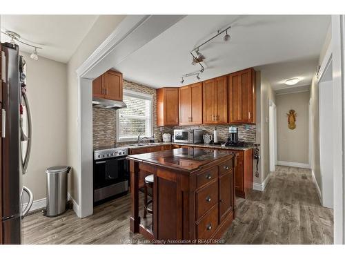 2563 Meldrum, Windsor, ON 