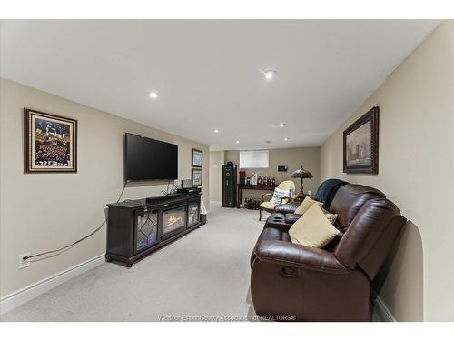 2563 Meldrum, Windsor, ON 