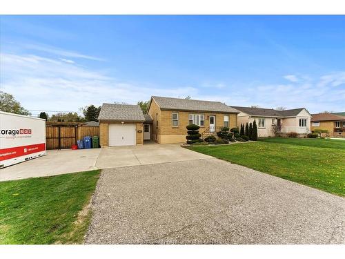 2563 Meldrum, Windsor, ON 