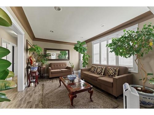 2563 Meldrum, Windsor, ON 