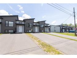 30 Beau Domaine CRT  Dieppe, NB E1A 9H5