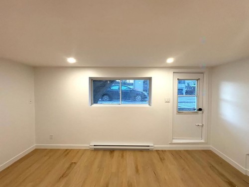 Living Room - 1830A Av. Étienne-Brûlé, Montréal (Ahuntsic-Cartierville), QC 