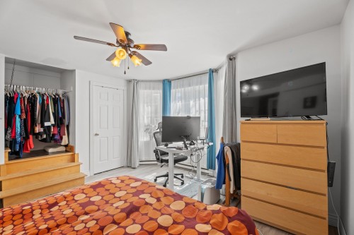 Bedroom - 22A Rue Du Joli-Bosquet, Sainte-Marguerite-Du-Lac-Masson, QC - Indoor