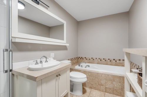 Bathroom - 17Z Ch. Blanc, Stoneham-Et-Tewkesbury, QC - Indoor Photo Showing Bathroom