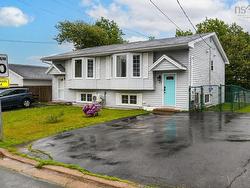 47 Cider Maple Drive  Timberlea, NS B3T 1K8