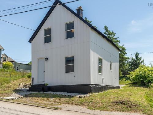 7 Pearl Street, Yarmouth, NS 