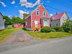 62 Chapel Street Springhill, NS B0M 1X0