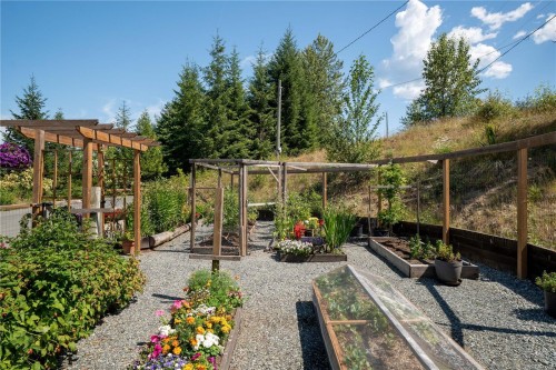 6069 Clements Rd, Duncan, BC 