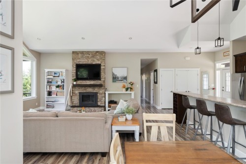 6069 Clements Rd, Duncan, BC 