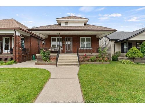 1663 Elsmere, Windsor, ON 