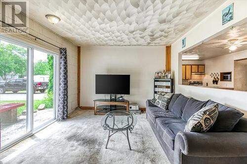 32 Fraser Avenue, Onaping, ON 