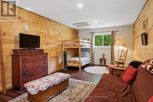 Bunkie - 44 Hillcrest Lane, Perry, ON 