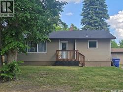 27 Antrim STREET Lanigan, SK S0K 2M0