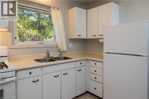 Room with light gray walls and square tile flooring - 156 Mutual Street N, Ingersoll, ON 