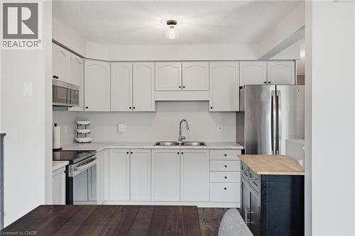 31 Parkside Street, Drayton, ON 