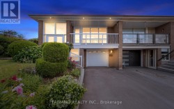 48 SORLYN AVENUE Toronto, ON M6L 1H8
